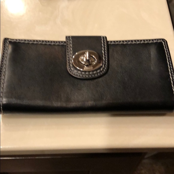 Large Black Coach Bag $ Wallet - Picture 6 of 8
